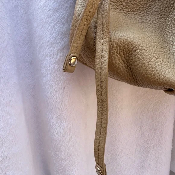 EUC- Kate spade bucket bag - used only a couple times!! - Picture 8 of 8